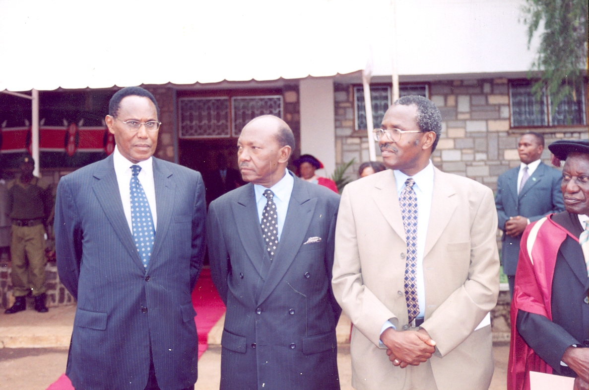 Education Minister Prof. George Saitoti at UoN Graduation (May 7th 2004)
