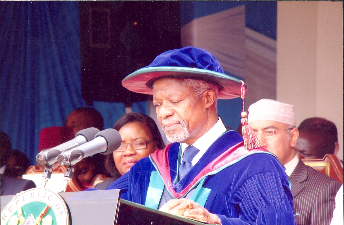 Special Guest H.E. Kofi Annan  Addresses Graduands UoN Graduation (Oct, 2008)