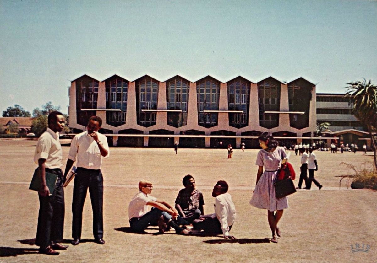 Students relaxing at the Great Court - Gandhi Library in the Background (Royal Technical College)
